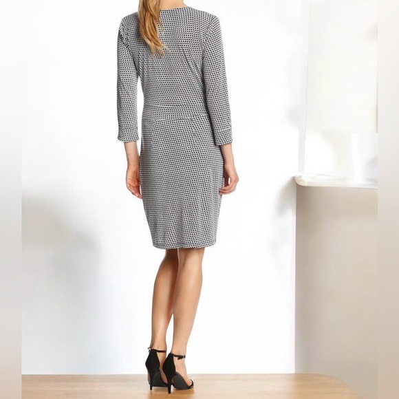 Jones New York - Black & White. Houndstooth Pattern. Jersey Wrap Dress. - Picture 5 of 9